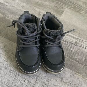 Baby/Toddler boots size 7